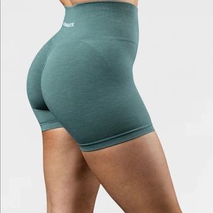 NWT alphalete amplify shorts, nomadic blue, xs